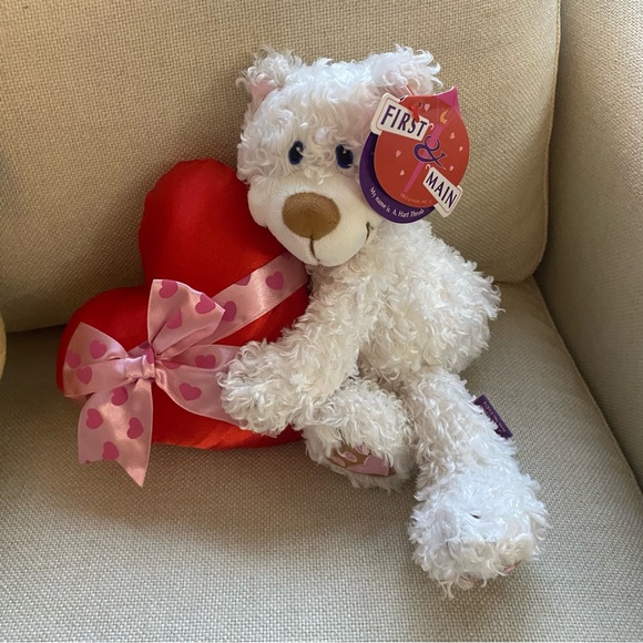 New Two Valentine’s Teddy Bears - Picture 5 of 10